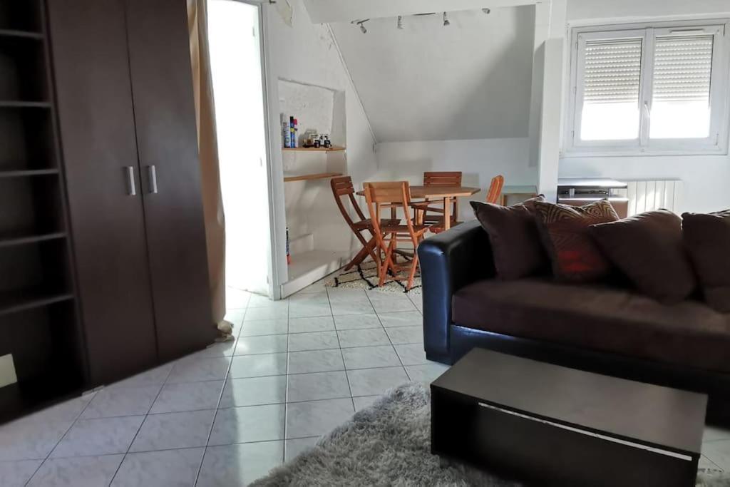 F2 35-44M2 9 Mins Voiture Chateau 4Pers 1Ch+Sejour Le Chesnay  Εξωτερικό φωτογραφία