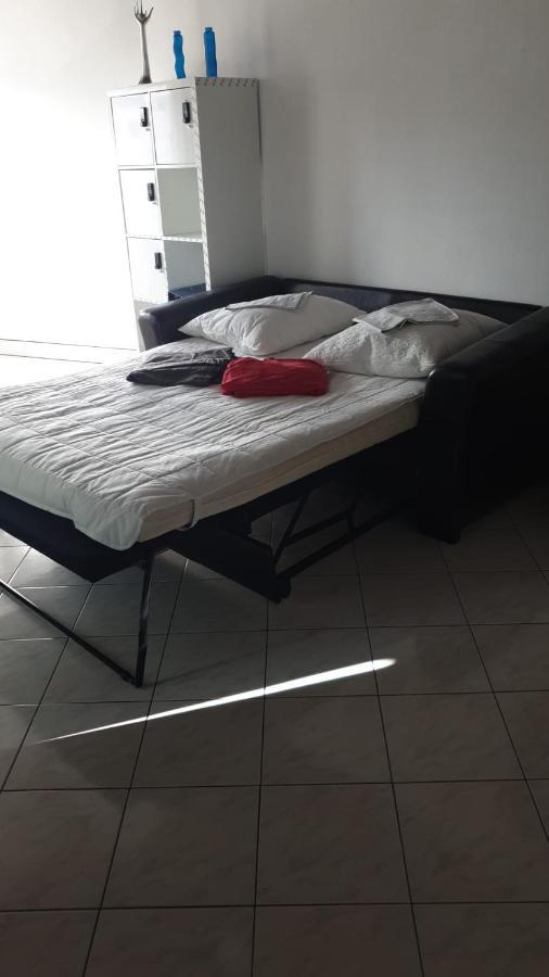 F2 35-44M2 9 Mins Voiture Chateau 4Pers 1Ch+Sejour Le Chesnay  Εξωτερικό φωτογραφία